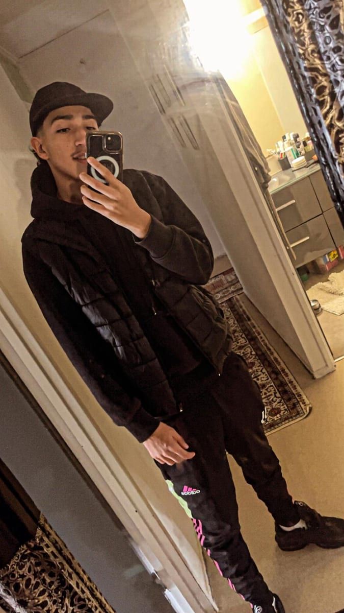 Profil von Gratian, 24 Jahre, Gay in Sonnenberg (Brandenburg)