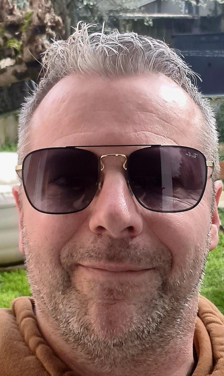 Helois - Gay in Münchehofe Profil von Helois, 32 Jahre, Gay in Münchehofe (Brandenburg)