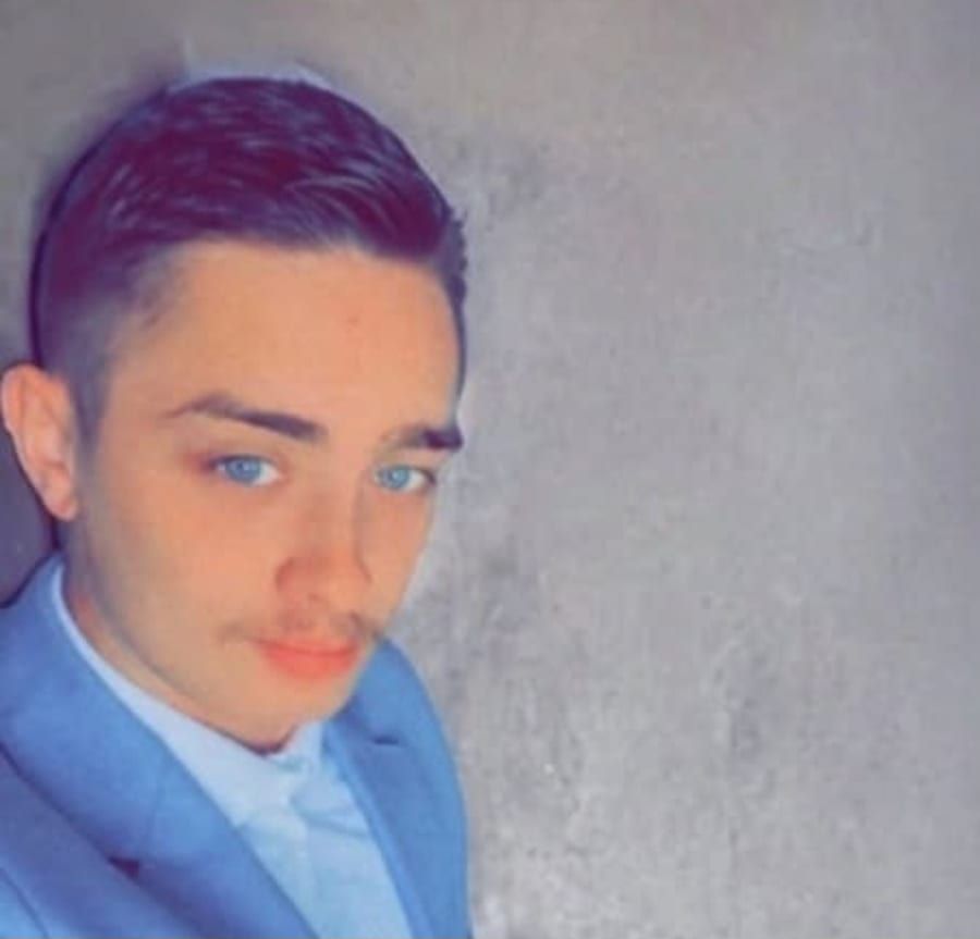 Profil von Larry, 23 Jahre, Gay in Ahrensfelde (Brandenburg)