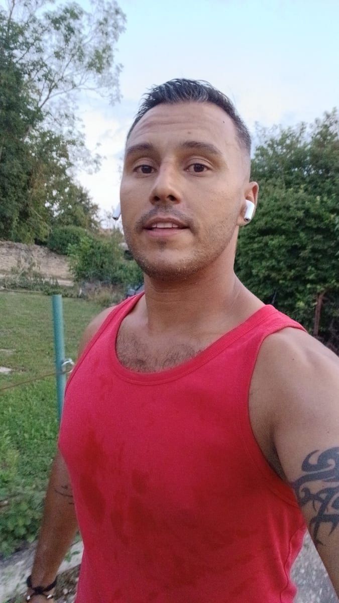 Sowan - Gay in Potsdam Profil von Sowan, 45 Jahre, Gay in Potsdam (Brandenburg)