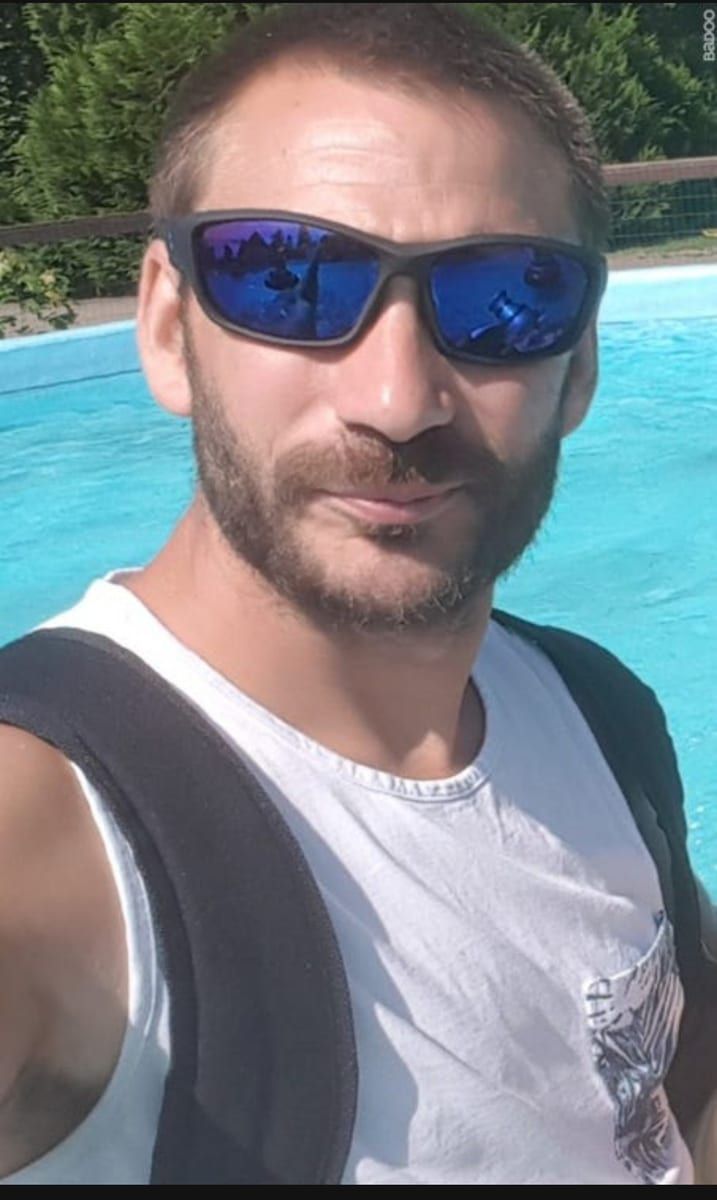 Profil von Elien, 36 Jahre, Gay in Jämlitz-Klein Düben (Brandenburg)