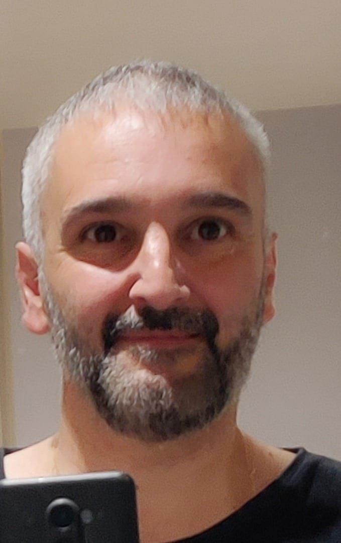 Profil von Houdhayfa, 37 Jahre, Gay in Friedrichswalde (Brandenburg)