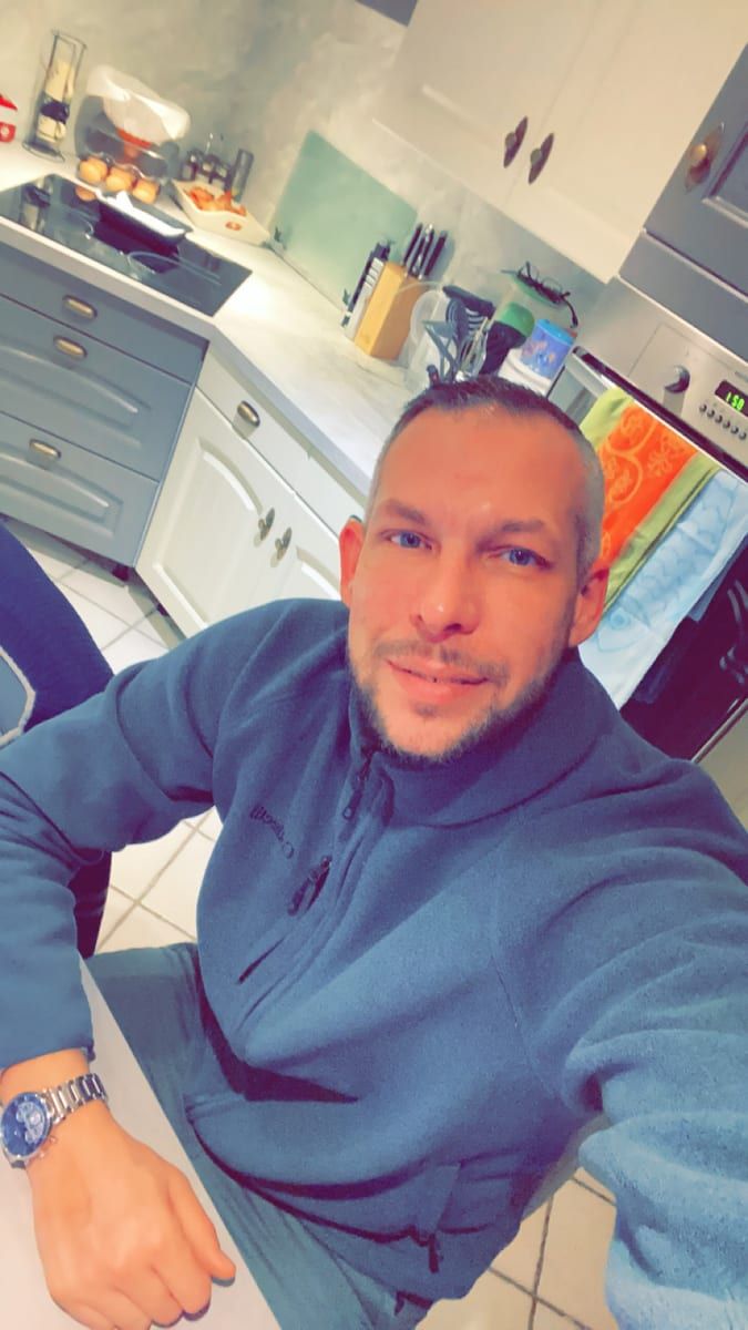 Profil von Neal, 29 Jahre, Gay in Brandenburg an der Havel (Brandenburg)